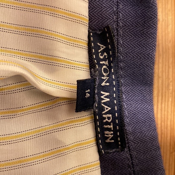 Aston Martin Blazer - Picture 2 of 3